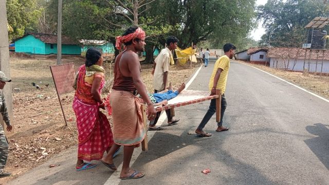 अबुआ आवास की जिद बनी काल, बेटे ने आंगन में घर बनाने को लेकर पिता की हत्या की; सौतेली मां घायल
