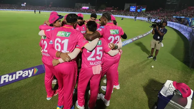 IPL 2026 से पहले राजस्थान रॉयल्स को लगा तगड़ा झटका, इंग्लैंड का स्टार खिलाड़ी चोट के कारण हो सकता है बाहर IPL 2026 से पहले राजस्थान रॉयल्स को लगा तगड़ा झटका, इंग्लैंड का स्टार खिलाड़ी चोट के कारण हो सकता है बाहर