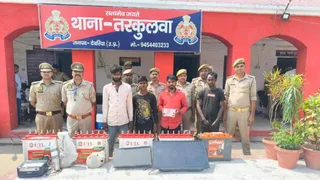 चोरी करने वाले पांच आरोपित गिरफ्तार।