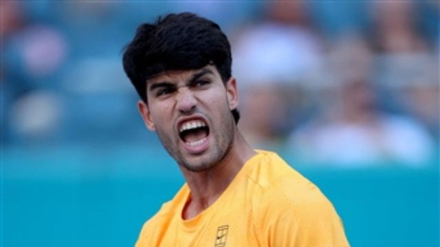 Miami Open: सेबास्टियन से तीसरे दौर में हारे अलकराज, सबालेंका को मिली जीत
