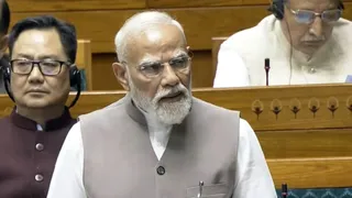 तेल संकट के बीच आखिर PM मोदी ने E20 पेट्रोल को क्यों सराहा? सरकार की ...
