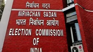 बंगाल चुनाव से पहले तबादले पर हाई कोर्ट में आयोग की दो टूक