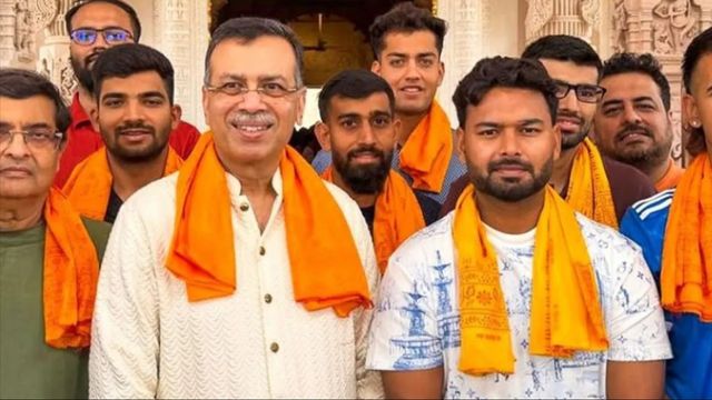 IPL 2026 शुरू होने से पहले ऋषभ पंत ने लिया रामलला का आशीर्वाद, अयोध्या पहुंची लखनऊ सुपर जाइंट्स की टीम