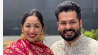 धुरंधर 2 फिल्म के निर्देशक आदित्य धर व उनकी पत्नी यामी गौतम।