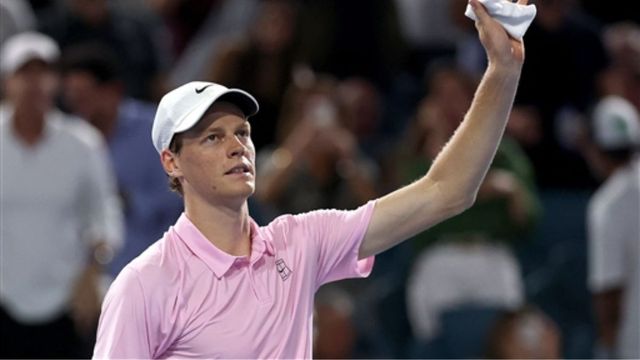 Miami Open: सिनर का विजयी क्रम जारी,  कोरेंटिन मूटे को मात दे तोड़ा जोकोविक का बड़ा रिकॉर्ड