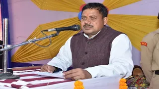 गिरधारी यादव की सदस्यता खत्म करने की मांग