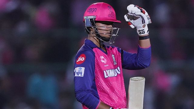 IPL 2026: इरफान पठान ने चुनी राजस्‍थान रॉयल्‍स की संभावित प्‍लेइंग 11, ध्रुव जुरैल के बल्‍लेबाजी क्रम ने चौंकाया