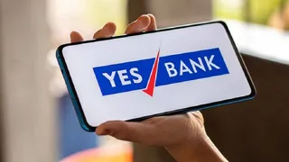 Yes Bank पर बड़ी खबर, किसने लगाया ₹7938000 का जुर्माना; कल शेयरों में दिखेगी हलचल, SBI की है बड़ी हिस्सेदारी