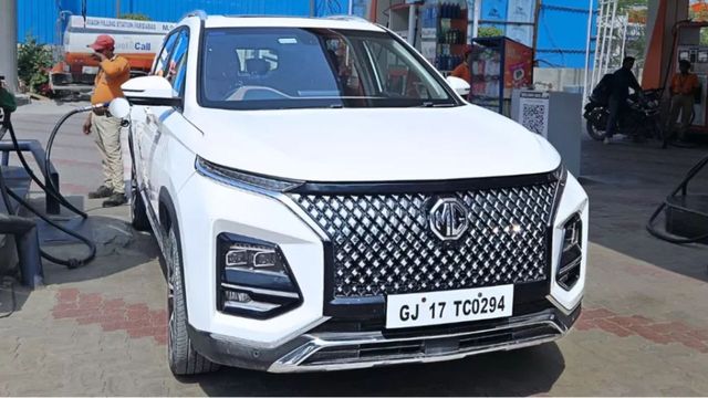 mg hector plus base variant calculate monthly emi payments if down payment two lakh rupees
