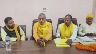 तेल और सिलिंडर की कमी बताकर जनता को गुमराह कर रहा विपक्ष: ओमप्रकाश राजभर।