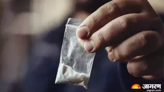 संदिग्ध परिवार पर तकरीबन 40 मामले दर्ज।