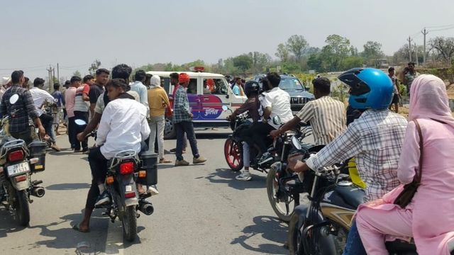 रांची-वाराणसी कॉरिडोर पर हादसा, विधायक की गाड़ी से भिड़ी कमांडर; बाल-बाल बचे अनंत प्रताप देव

