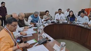 नगर निगम बजट की बैठक में बजट को लेकर हुई चर्चा। (सौ- पीआरओ)