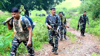 बस्तर में बंदूकें शांत लेकिन जमीन के नीचे बिछा बारूद बना हुआ है खतरा (सांकेतिक तस्वीर)