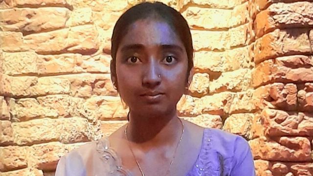 मुंबई में मजदूरी करते हैं पिता, औरंगाबाद की बेटी रिया सिंह ने मैट्रिक में 8वां स्थान हासिल कर नाम किया रोशन
