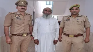 पुलिस की गिरफ्त में आरोपित।