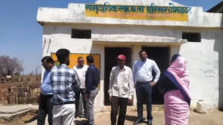 टीम ने मौके पर पहुंचकर की जांच।