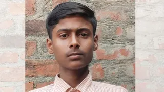 रुन्नीसैदपुर प्रखंड का छात्र पवन कुमार। फाइल फोटो
