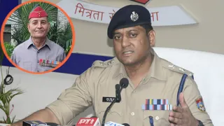 जौहड़ी रोड पर हुई गोली की घटना का जानकारी देते एसएसपी प्रमेन्द्र डोभाल