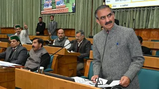 हिमाचल प्रदेश के मुख्यमंत्री सुखविन्द्र सिंह सुक्खू ने सोमवार को सदन में कैग रिपोर्ट रखी।