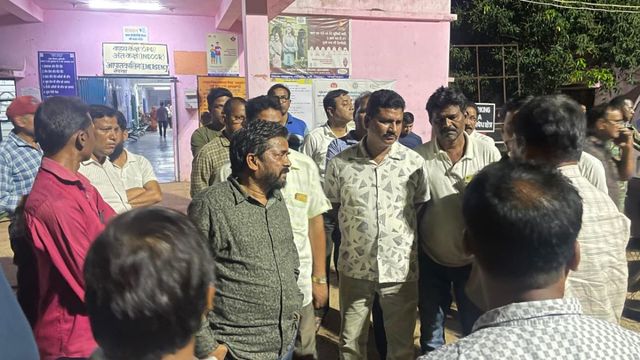 क्रिकेट खेलकर घर लौट रहे झामुमो नेता के पुत्र की सड़क हादसे में मौत, अनियंत्रित होकर पुलिया से टकराई बाइक