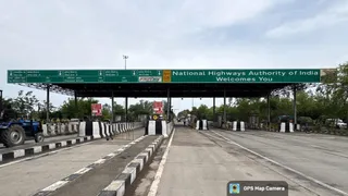 मुरादाबाद-अलीगढ़ हाईवे-509 स्थित मोहम्मद इब्राहिमपुर टोल प्लाजा। सौ. कंपनी