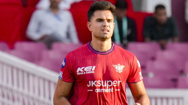 'क्रिकेटर दोस्त नहीं हैं, डॉग्‍स के साथ', Arjun Tendulkar ने पर्सनल लाइफ को लेकर किए बड़े खुलासे