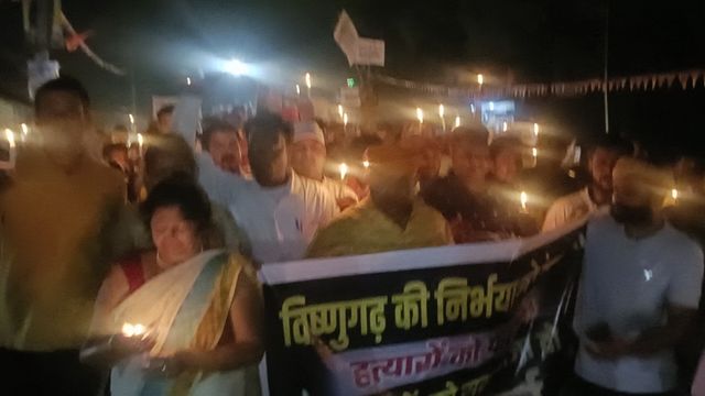 झारखंड का निर्भया कांड: 12 साल की बच्ची से रेप के बाद नृशंस हत्या, न्याय की मांग को लेकर सड़कों में उतरे लोग  
