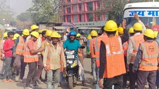 पटना मेट्रो साइट पर मजदूरों का हंगामा