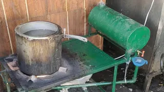 ढाबों-रेस्टोरेंट में भी चूल्हे ठंडे, कामर्शियल गैस संकट ने बढ़ाई मुश्किलें। फाइल फोटो
