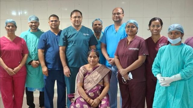 दो साल तक पेट में 20 किलो की गांठ ढोती रही महिला, ऑपरेशन के बाद मिली राहत
