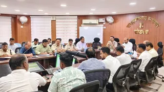 उपायुक्त की अध्यक्षता में हुई बैठक। (जागरण)