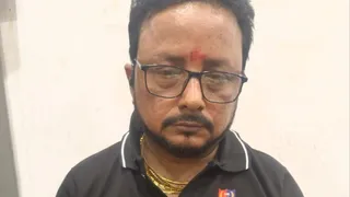 IPS बताकर वसूली करने वाला शातिर ठग गिरफ्तार
