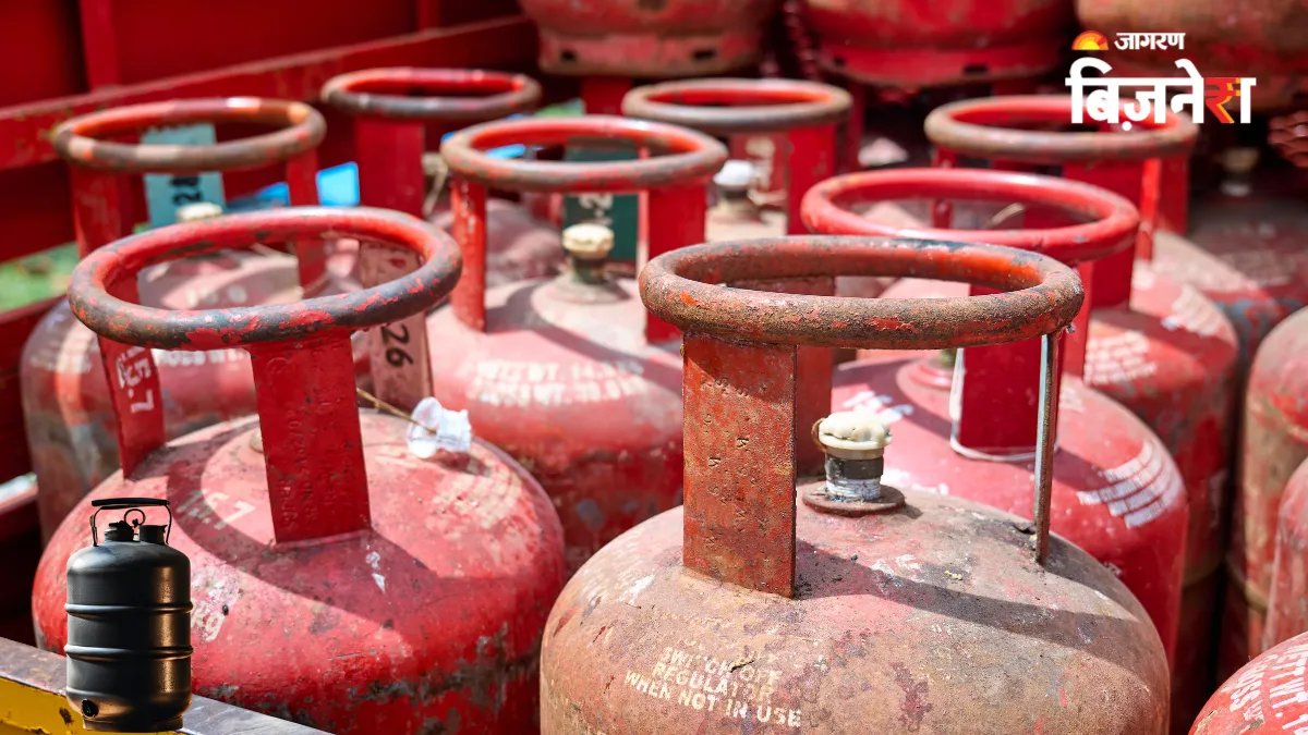 LPG सिलिंडर की कालाबाजारी करने वाली 141 गैस एजेंसियों पर ताबड़तोड़ छापेमारी, किल्लत के बीच बड़ी कार्रवाई