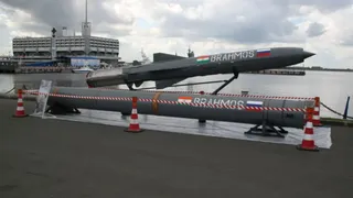 भारत दुनियाभर में बेच रहा मेड-इन-इंडिया हथियार