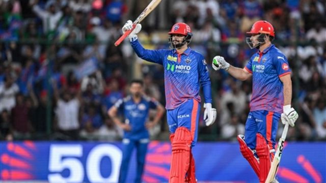 DC vs MI: समीर रिजवी ने मुंबई की दमदार गेंदबाजी का किया बुरा हाल, दिल्ली को दिलाई लगातार दूसरी जीत