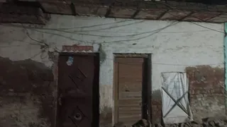 छपरौला गांव स्थित लोकेश उर्फ पपला पंडित का घर। जागरण