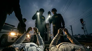 यूपी एटीएस ने दोनों आरोपितों को किया गिरफ्तार। फोटो: एआई जनरेटेड
