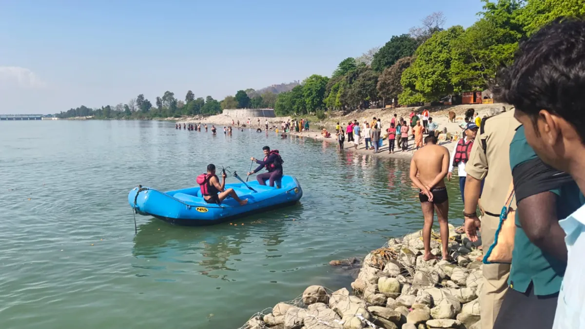 हरिद्वार में गंगा स्नान के दौरान गाजियाबाद के दो श्रद्धालु लापता, तलाश जारी