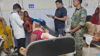 घटना के बाद अस्पताल में भर्ती पीड़ित। फोटो जागरण