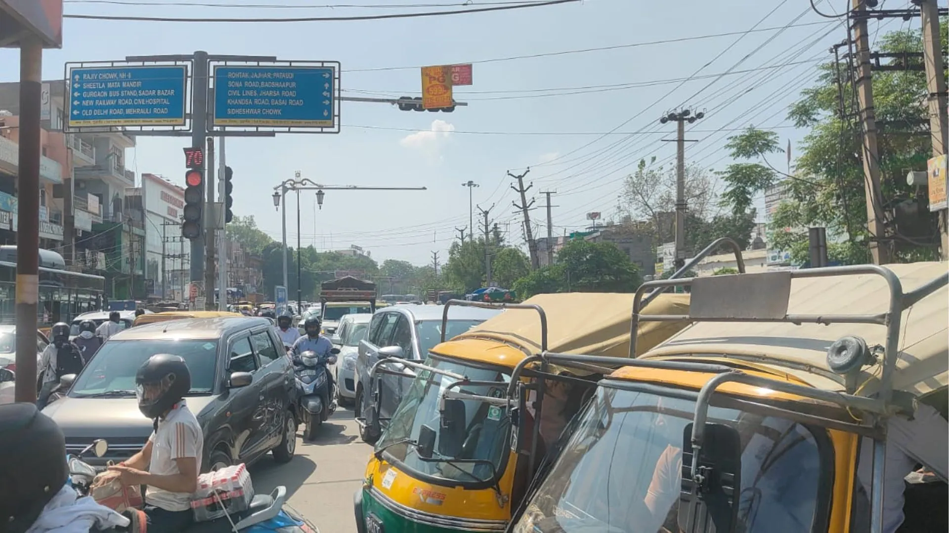 गजब हाल! CM शहर में... फिर भी लगा भीषण जाम, घंटे तक फंसे रहे वाहन; गुरुग्राम में नायब सिंह की अहम बैठक