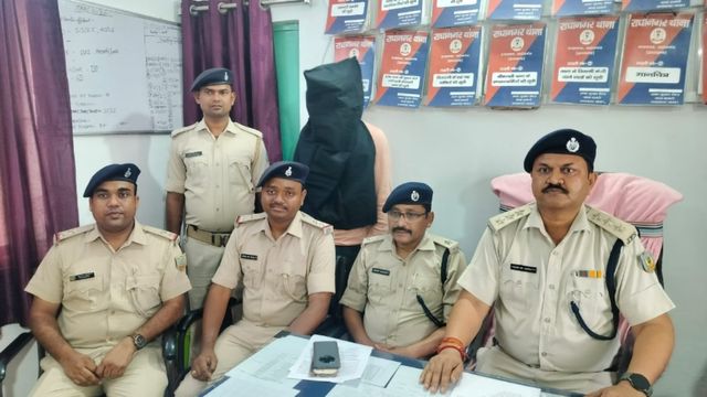 झारखंड में प्रेमिका से शादी करने के लिए पति ने कर दी पत्नी की हत्या, गंगा किनारे मिला शव
