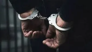योजना बनाकर ट्रैप लगाया और अकाउंट अफसर को गिरफ्तार कर लिया।