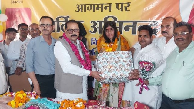 डिप्टी जेलर बनीं गुंजन सेंगर, सिकंदराराऊ विधायक बीरेंद्र सिंह राणा ने किया सम्मान
