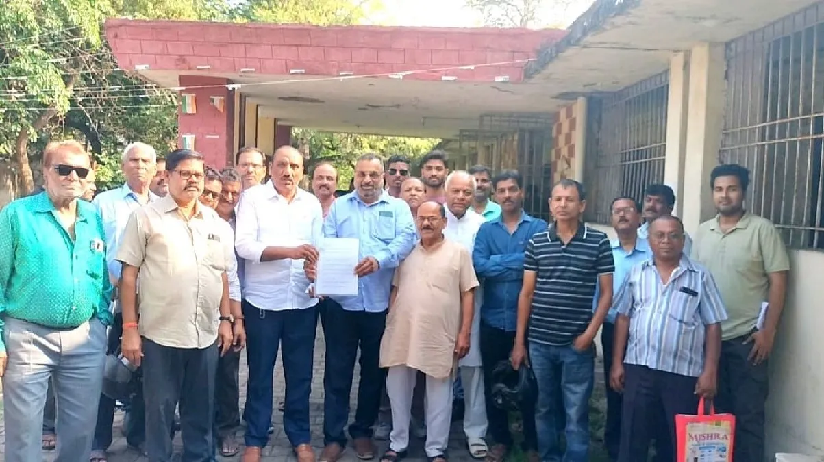 आशियाने की आस या खंडहरों का वनवास, हाउसिंग बोर्ड की दोहरी मार