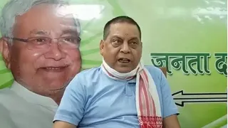नीरज कुमार ने वीडियो जारी कर तेजस्वी पर बोला हमला। फाइल
