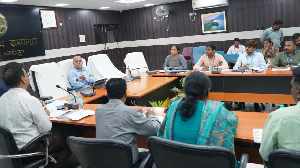 जमशेदपुर में विशेष अभियान: घर-घर पहुंचेंगे बैंक, खरीफ सीजन से पहले हर किसान को मिलेगा KCC