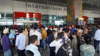 मौसम की वजह से दिल्ली एयरपोर्ट से उड़ाने प्रभावित। फोटो: आर्काइव