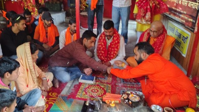 ईसाई धर्म अपनाने के बाद सनातन में वापसी, देहरादून में 8 साल बाद एक परिवार फिर बना हिंदू
