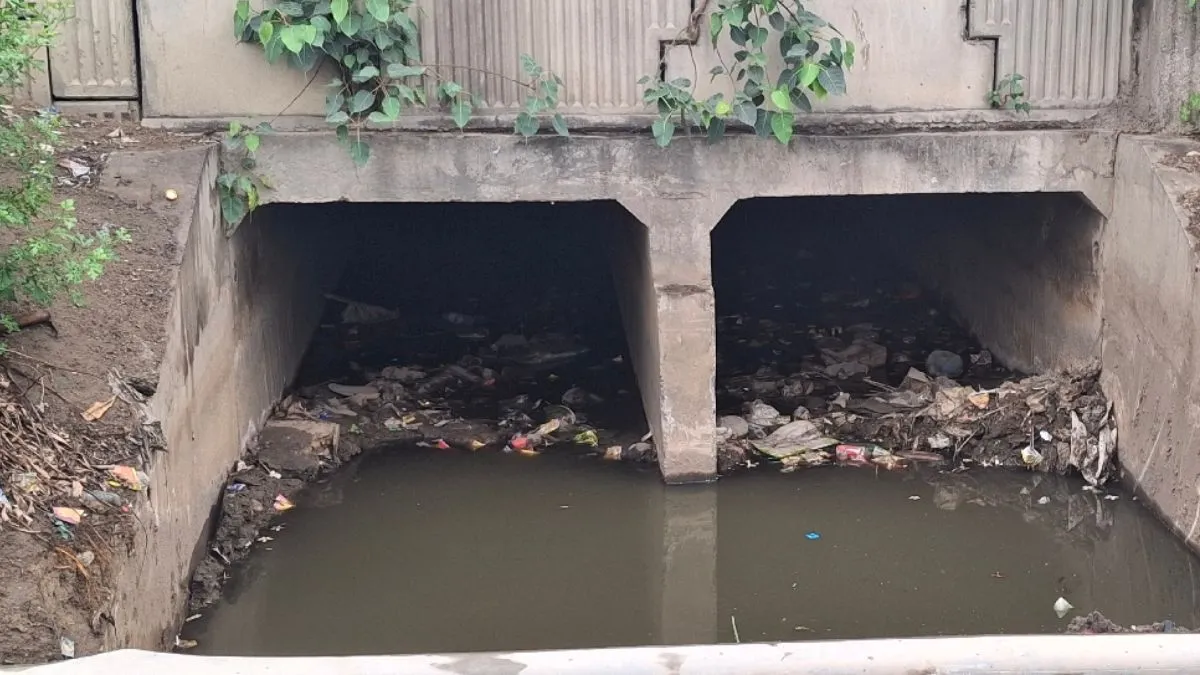 गुरुग्राम की 9 किमी लंबी ड्रेन में 50 से ज्यादा अवैध सीवर कनेक्शन, यमुना प्रदूषण रोकने को GMDA करेगा कार्रवाई